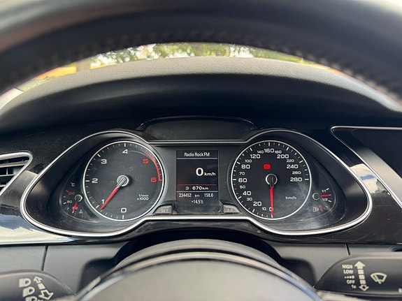 Audi A4 12 of 19
