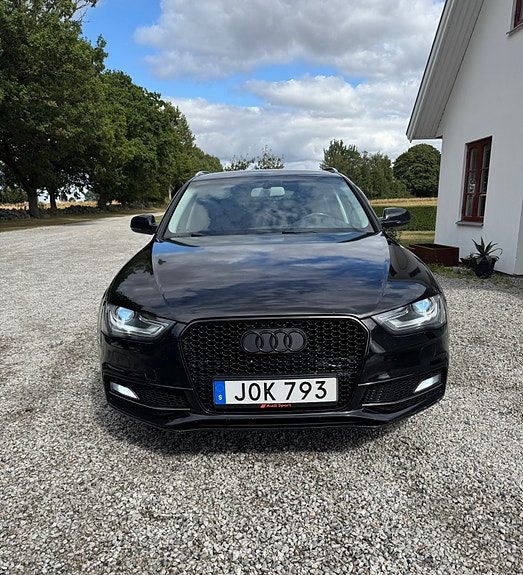 Audi A4 3 of 19