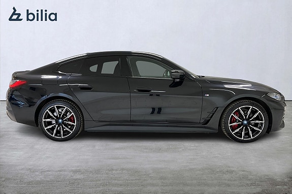 BMW i4 18 of 20