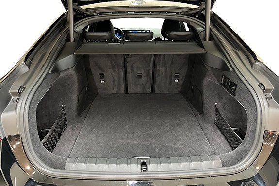 BMW i4 12 of 20