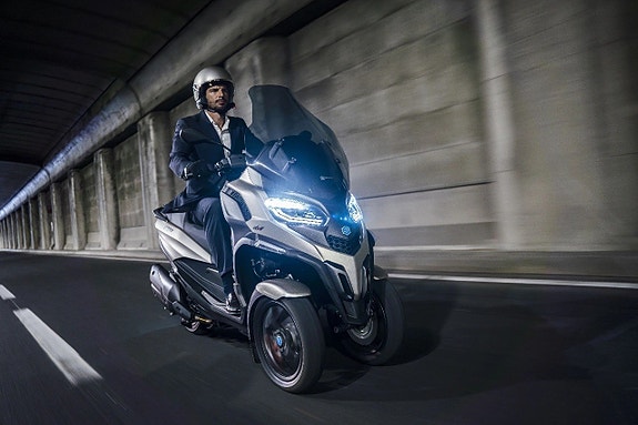 Piaggio MP3 530 Exclusive 6 of 9