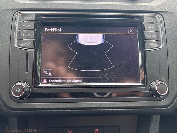 Volkswagen Caddy Maxi 13 of 21