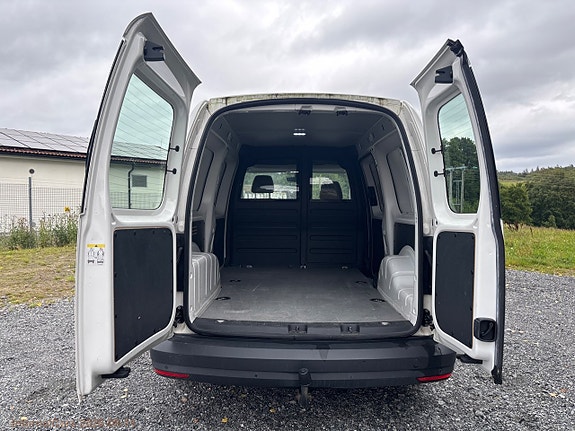 Volkswagen Caddy Maxi 9 of 21
