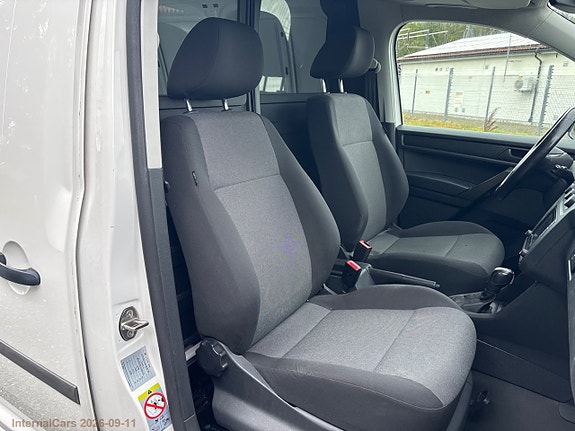 Volkswagen Caddy Maxi 17 of 21