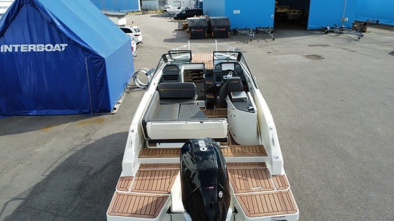 Uttern D70 Mercury 250 V8 - 143 Gångtimmar - Nyservad  3,65% 17 of 21