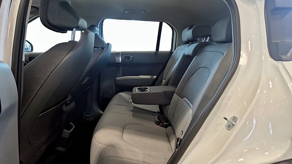 Kia EV3 9 of 12