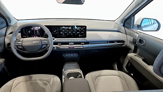 Kia EV3 7 of 12