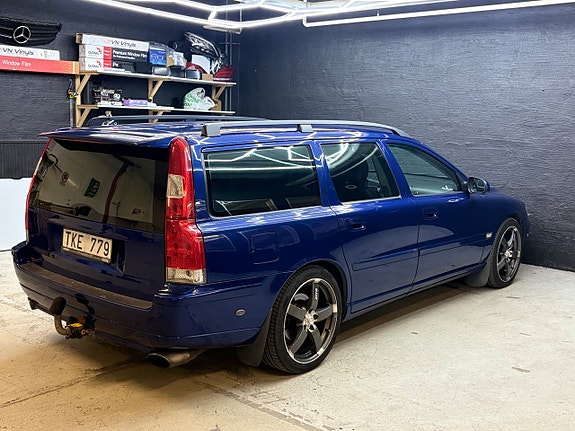 Volvo V70 9 of 17