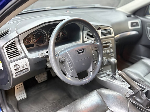 Volvo V70 14 of 17