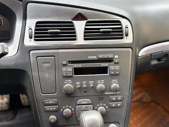 Volvo V70 15 of 17