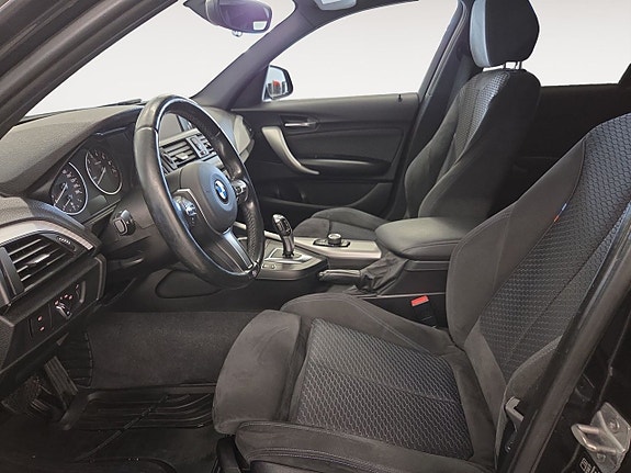 BMW 116i 9 of 22