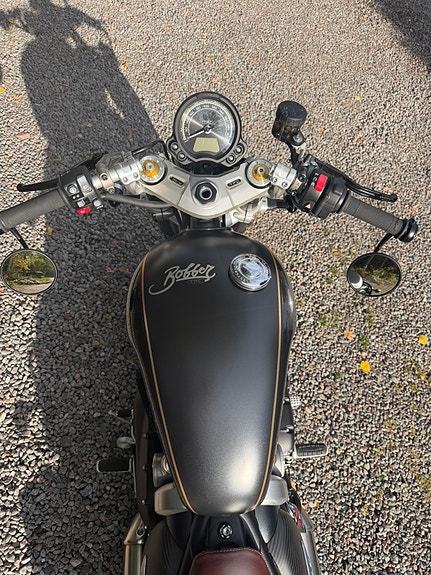 Triumph BONNEVILLE BOBBER TFC 5 of 12
