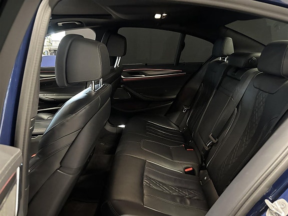 BMW M550i 8 of 18