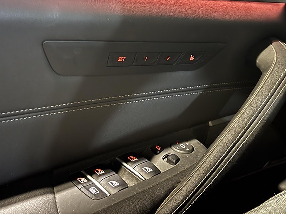 BMW M550i 11 of 18