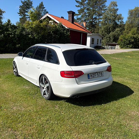 Audi A4 3 of 11
