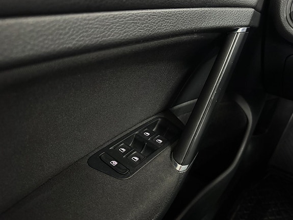 Volkswagen Golf I 13 of 24