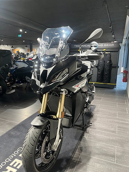 BMW S1000XR/Healtech avgasspjäll/Dynamic/Touring/Triple Black 3 of 14