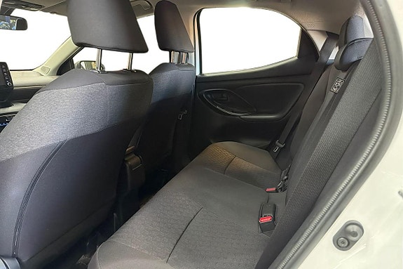 Mazda 2 13 of 21