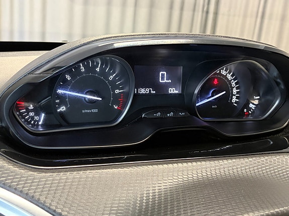 Peugeot 2008 11 of 11