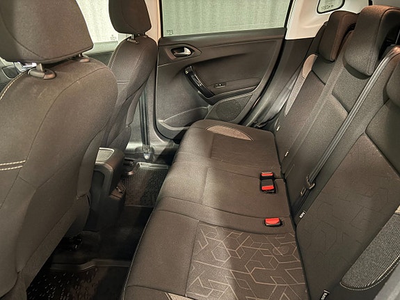 Peugeot 2008 5 of 11
