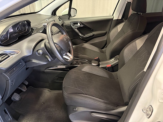 Peugeot 2008 6 of 11