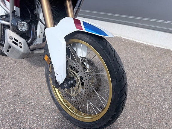 Honda CRF1000 D2 Africa-Twin Adventure Sport DCT 9 of 17