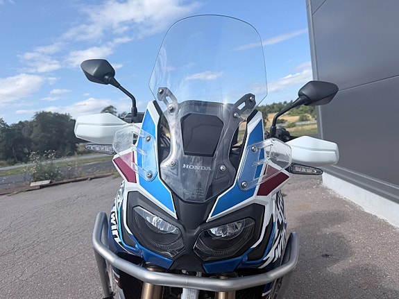 Honda CRF1000 D2 Africa-Twin Adventure Sport DCT 11 of 17