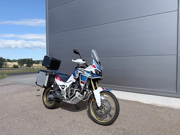 Honda CRF1000 D2 Africa-Twin Adventure Sport DCT 2 of 17