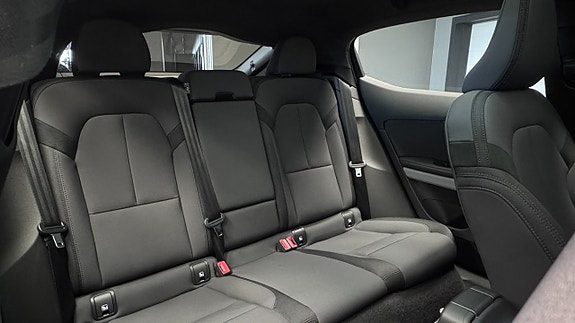 Polestar 2 10 of 26