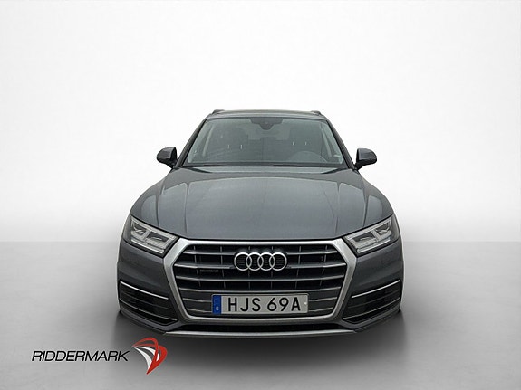 Audi Q5 2 of 30