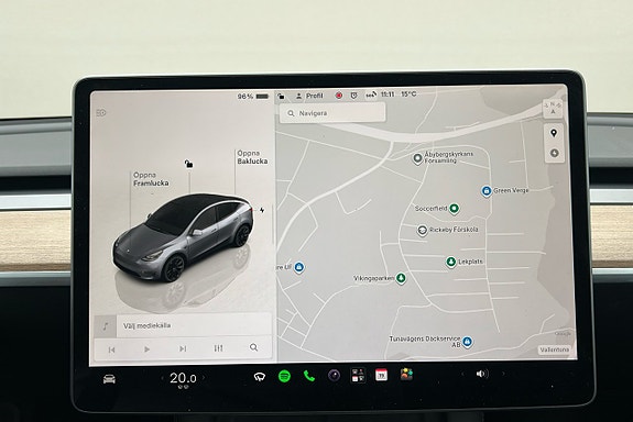 Tesla Model Y 7 of 25