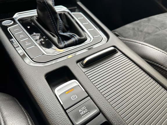 Volkswagen Passat 20 of 26