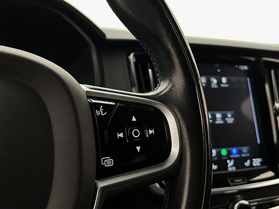 Volvo V90 Cross Country 17 of 30