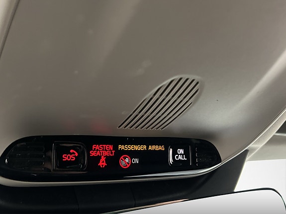 Volvo V90 Cross Country 13 of 30