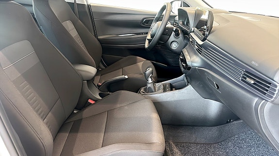 Hyundai Bayon 3 of 12