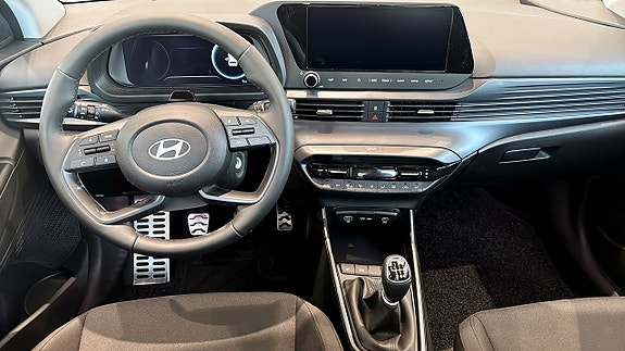 Hyundai Bayon 4 of 12