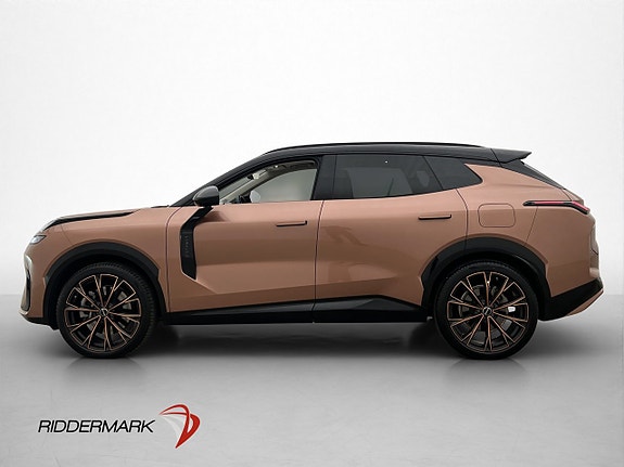 Lynk & Co 08 2 of 30