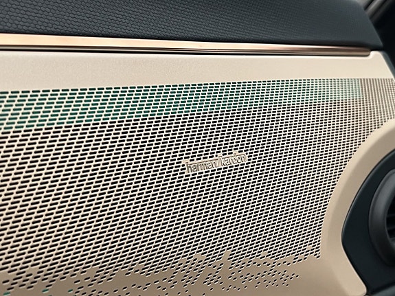 Lynk & Co 08 15 of 30