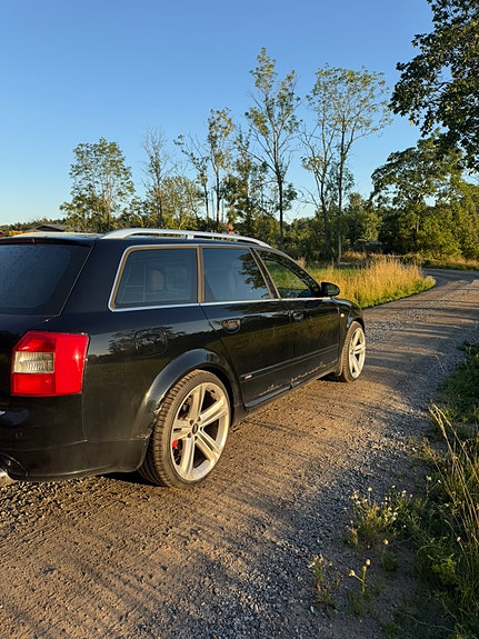 Audi A4 4 of 5