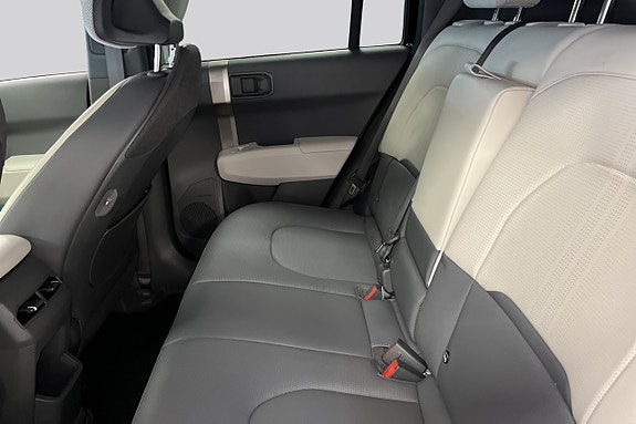 Kia EV3 9 of 14