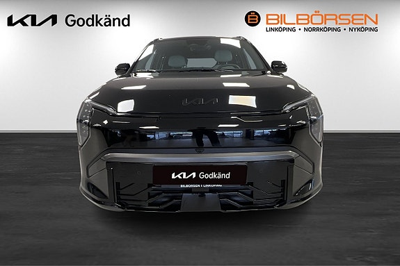 Kia EV3 2 of 14