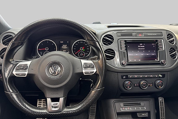 Volkswagen Tiguan 12 of 21