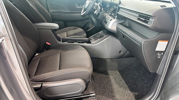 Hyundai Kona 3 of 12