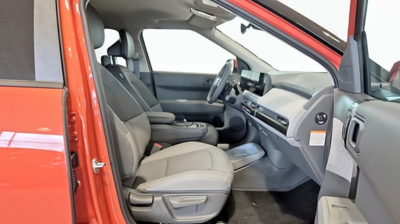 Kia EV3 8 of 12