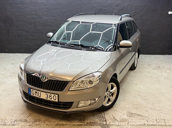 Skoda Fabia 2 of 16