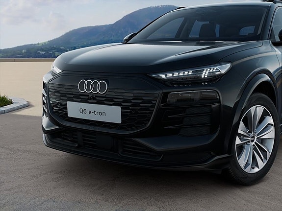 Audi Q6 e-tron 3 of 11