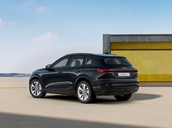 Audi Q6 e-tron 7 of 11