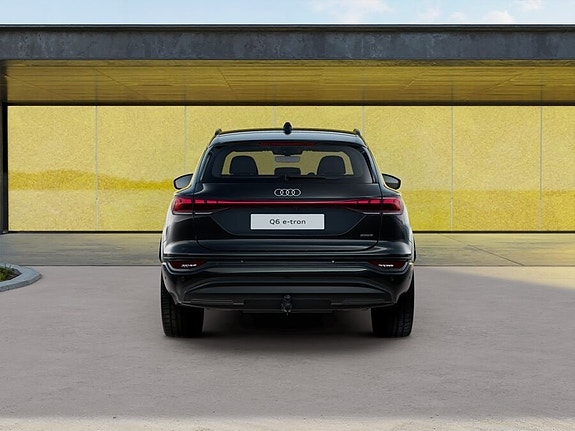 Audi Q6 e-tron 6 of 11