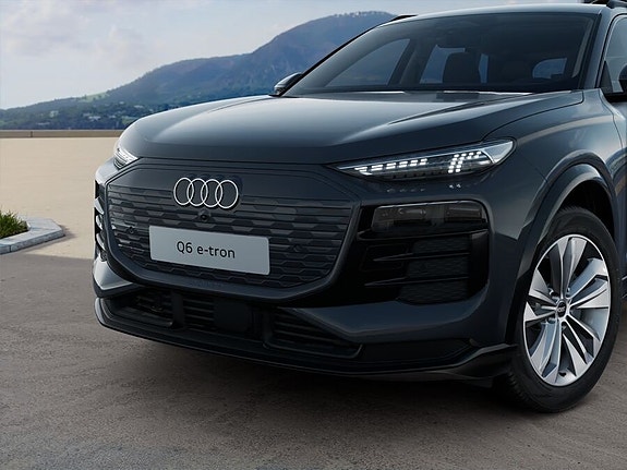 Audi Q6 e-tron 3 of 11