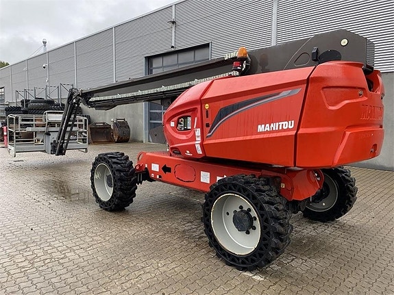Manitou 220TJ+ 2 of 11